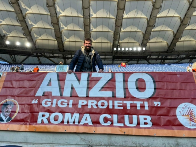 striscione roma club anzio